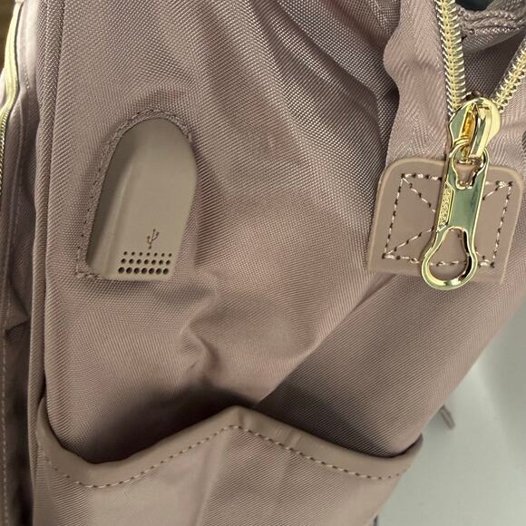 17” Quilted Laptop Backpack Dusty Beige Pink USB Port RFID Work Travel Bag NWOT main image 11